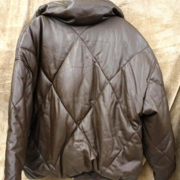 Abercrombie and Fitch puff jacket - Picture 3 of 3